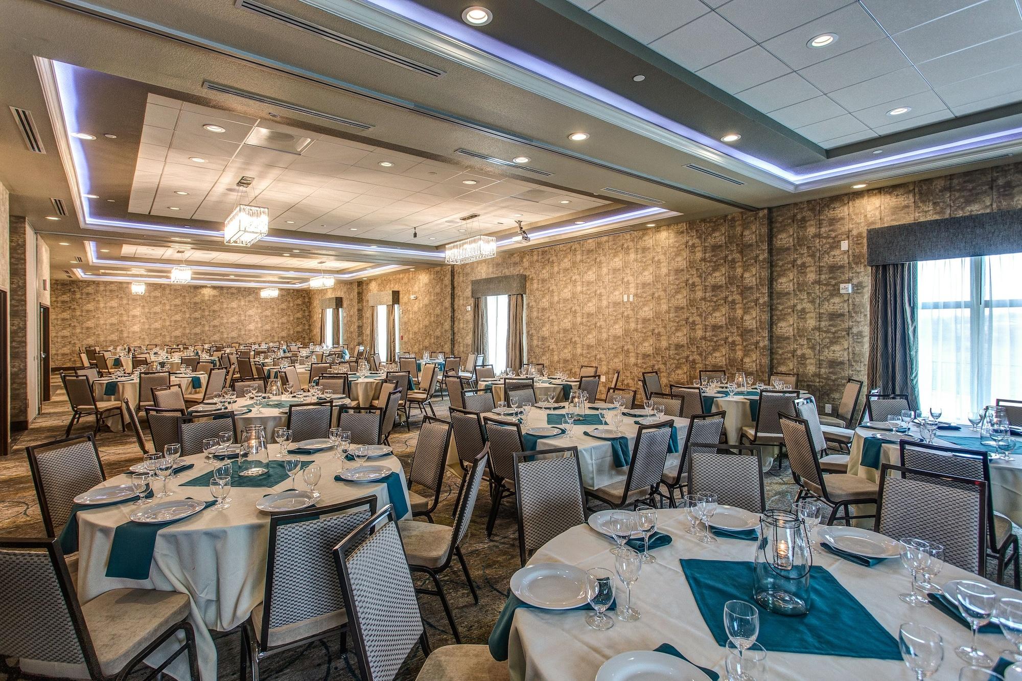 Hilton Garden Inn Topeka Ngoại thất bức ảnh