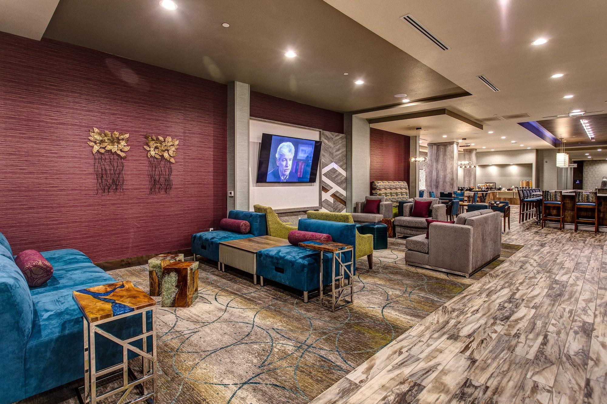 Hilton Garden Inn Topeka Ngoại thất bức ảnh