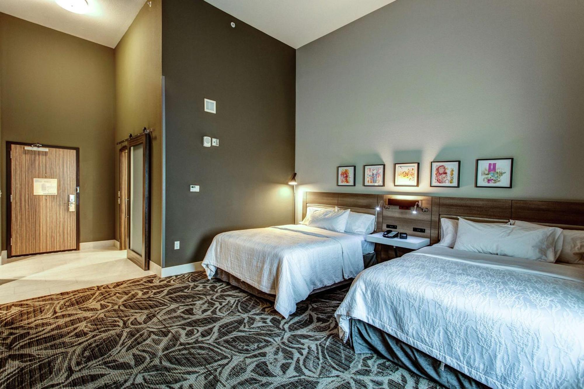 Hilton Garden Inn Topeka Ngoại thất bức ảnh
