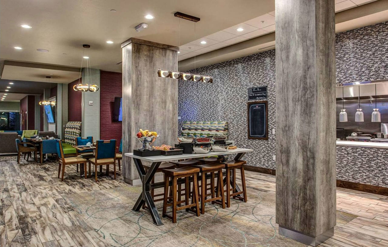 Hilton Garden Inn Topeka Ngoại thất bức ảnh